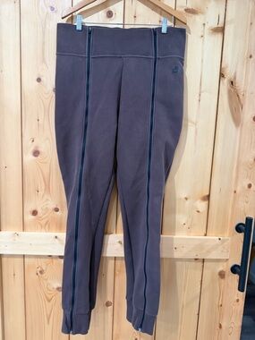 Nike Women’s Dark BrownNike Tech Fleece High-Waisted Slim Zip Pants XL